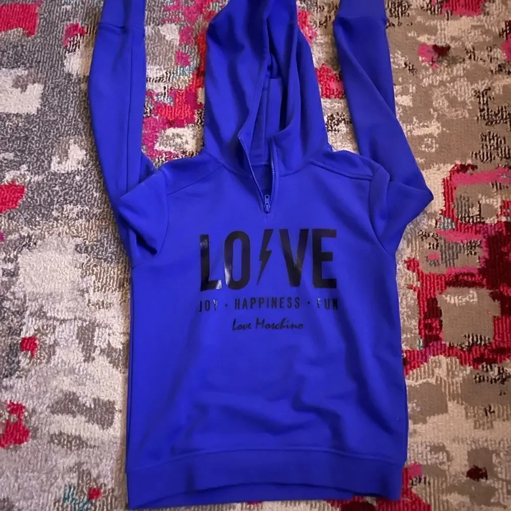 New hoodie with logo print